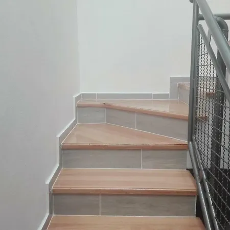 Four Bedroom In Замарди