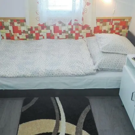 Four Bedroom In Apartament
