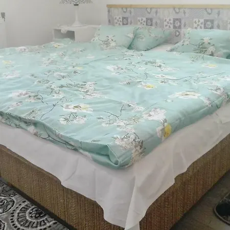 Апартаменты Four Bedroom In Замарди